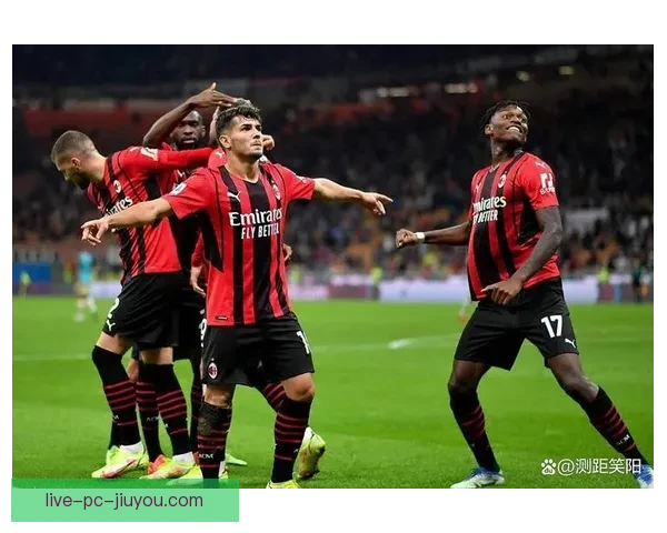 AC米兰夏窗最新转会动向解析与阵容升级及争冠前景展望